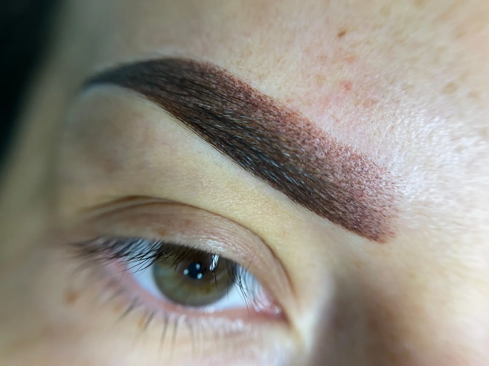 Micropigmentare Sprâncene - Înainte și După 10